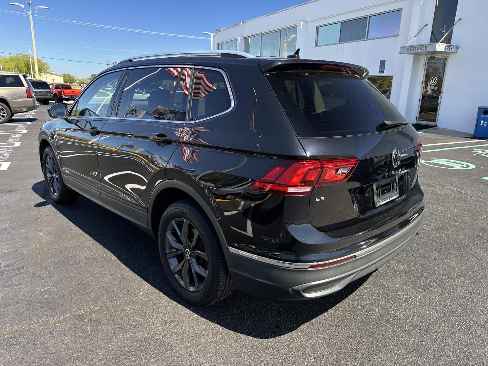 2023 Volkswagen Tiguan SE