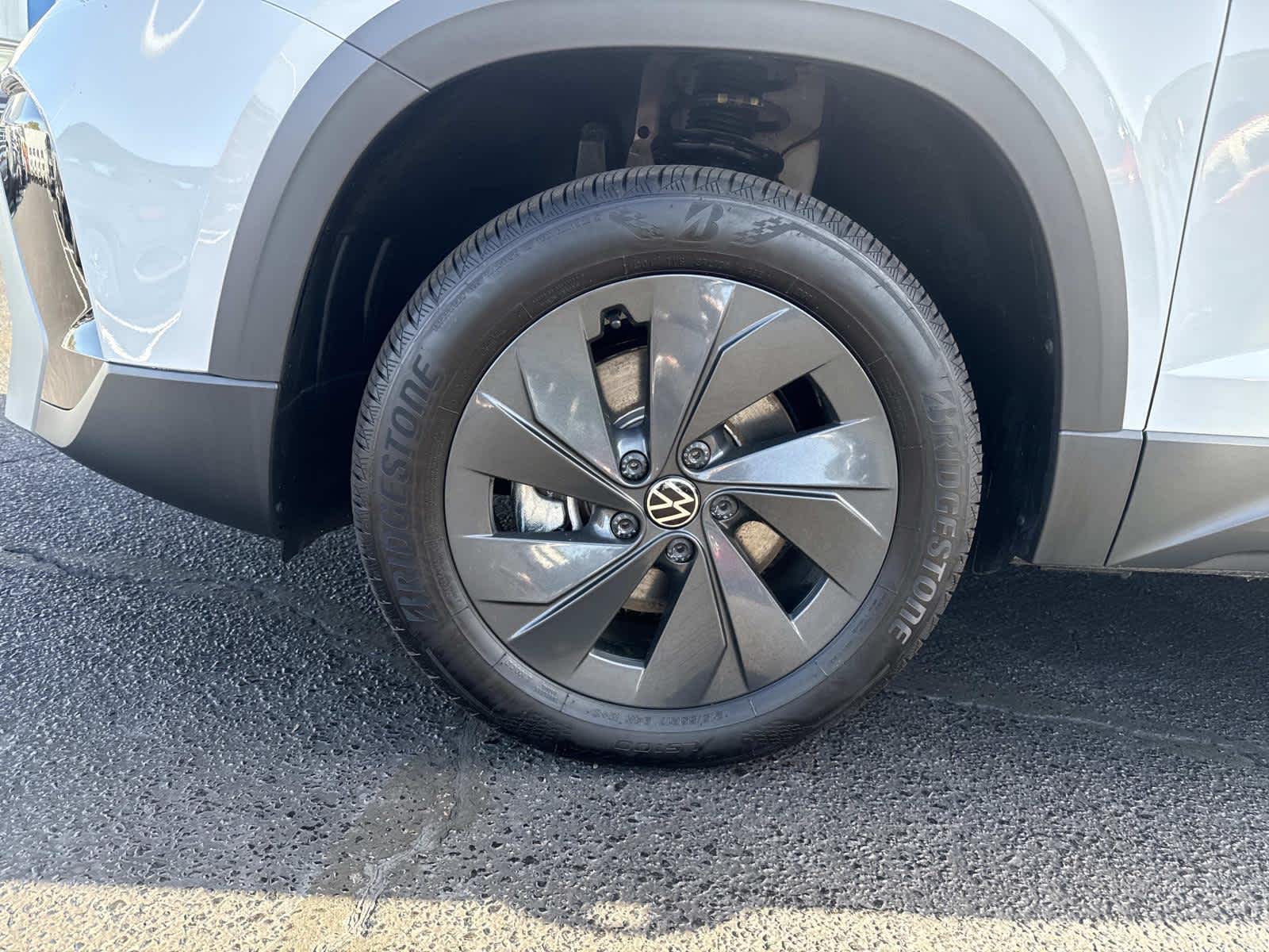 2025 Volkswagen Taos S