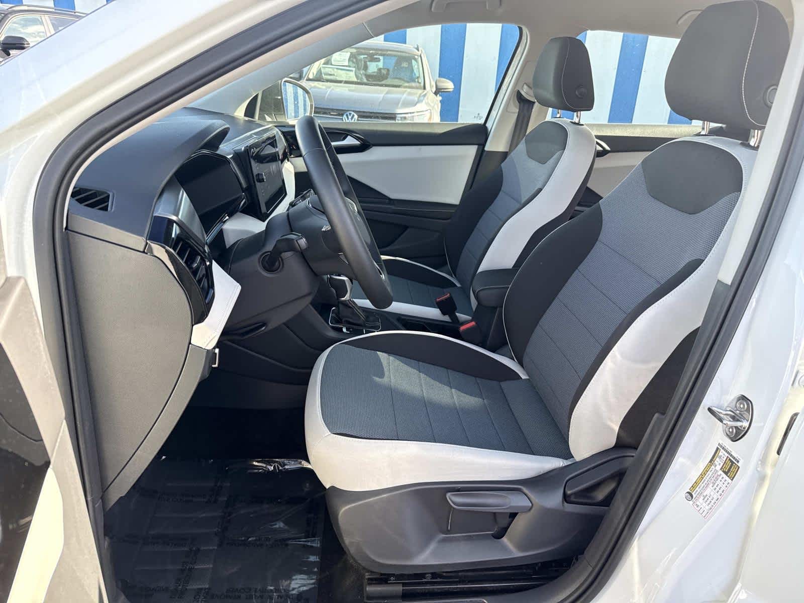 2025 Volkswagen Taos S