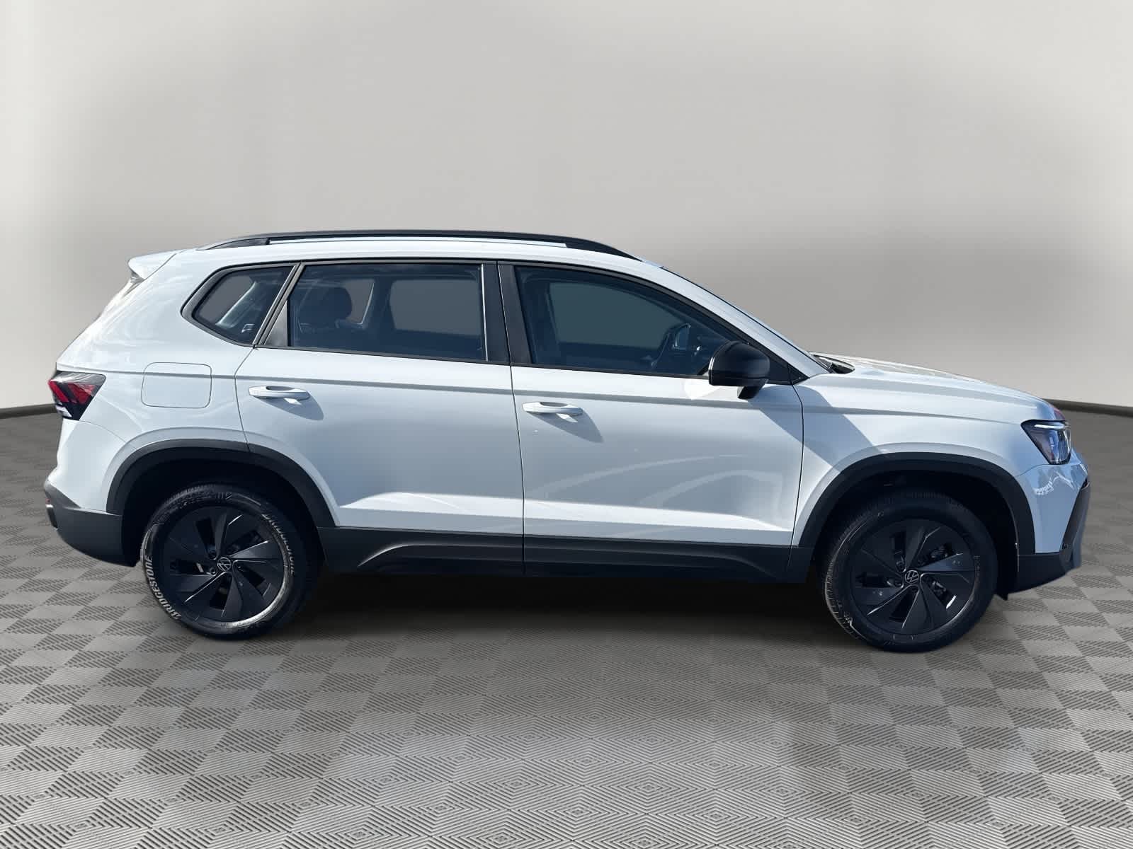 2025 Volkswagen Taos S