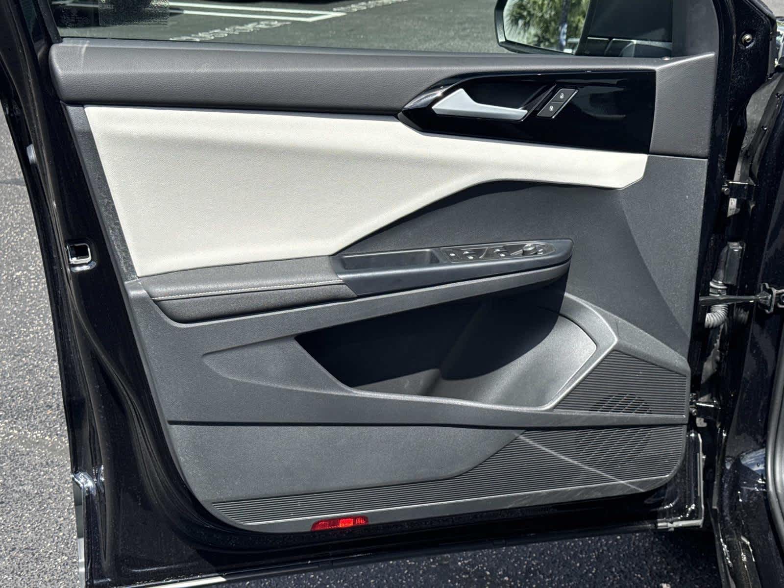 2025 Volkswagen Taos S