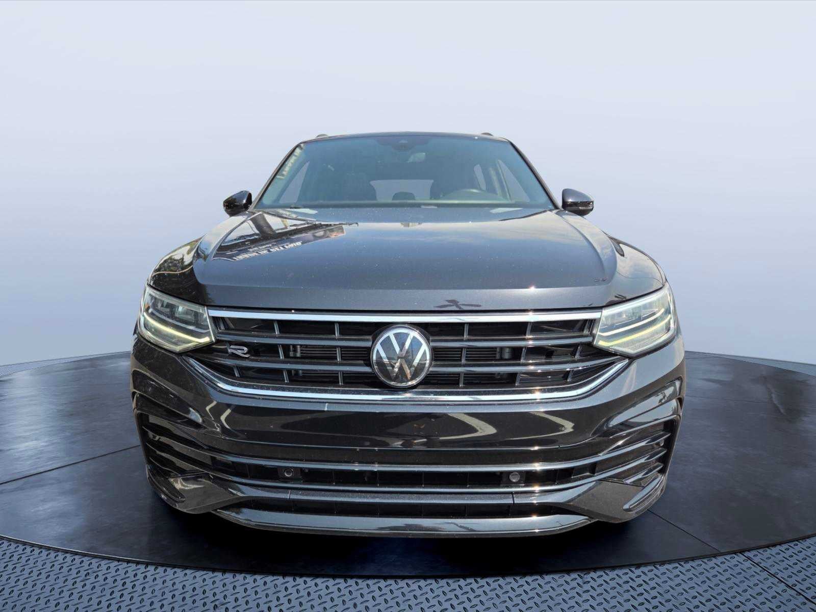 2024 Volkswagen Tiguan SE R-Line Black