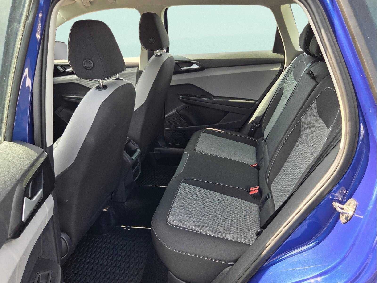 2023 Volkswagen Taos S