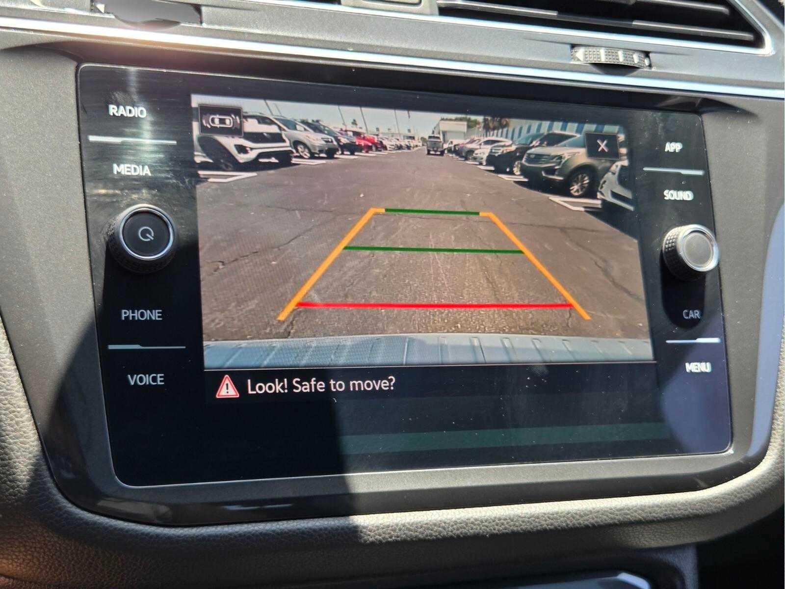 2023 Volkswagen Tiguan SE
