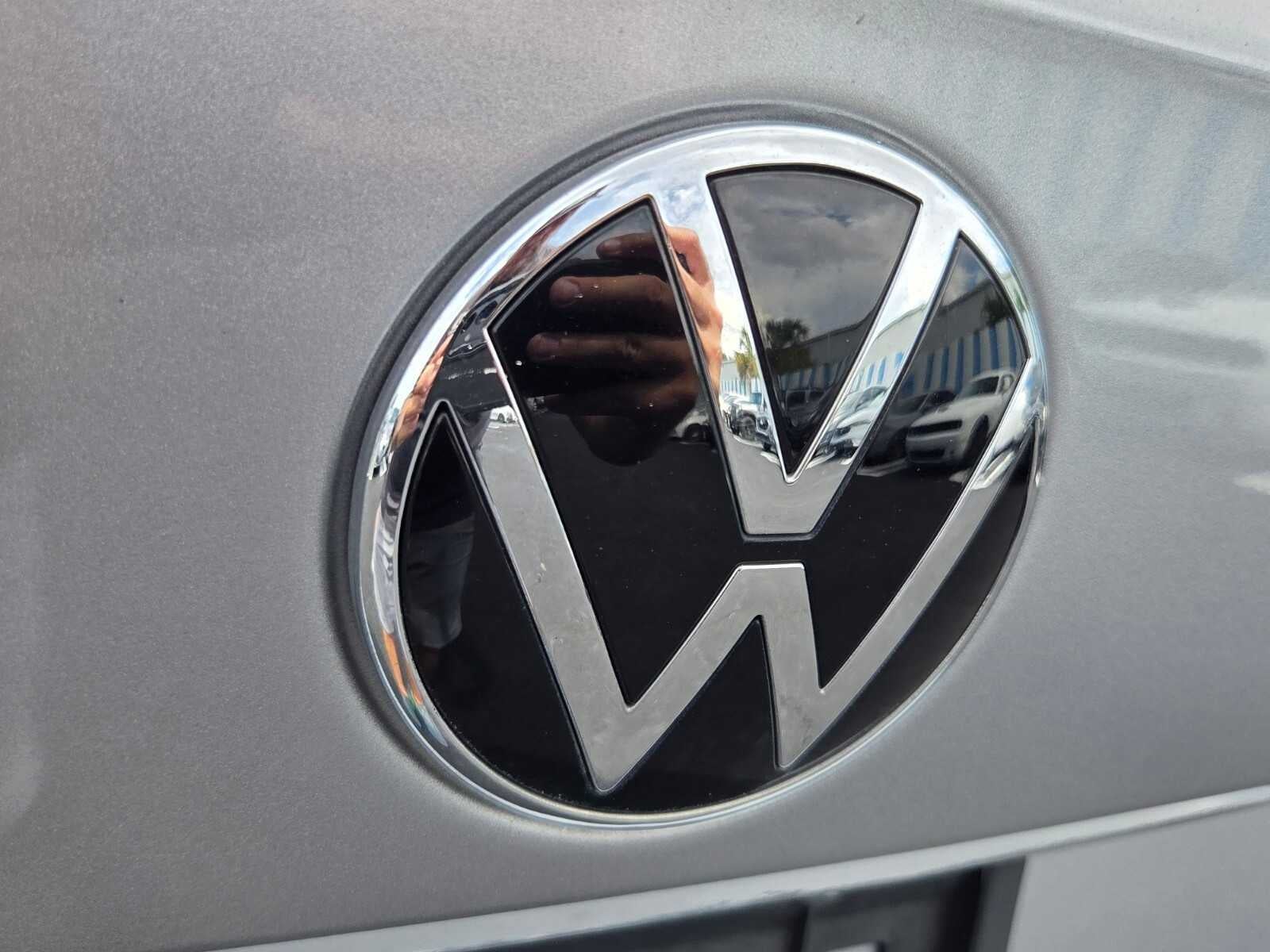 2023 Volkswagen Taos SE