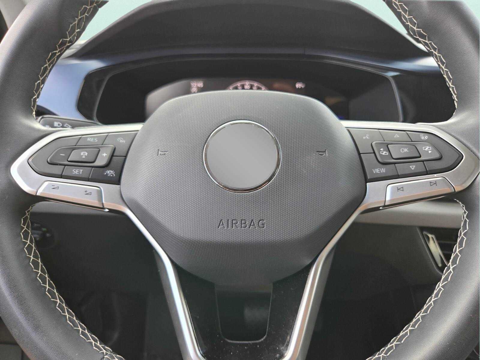 2023 Volkswagen Taos SE