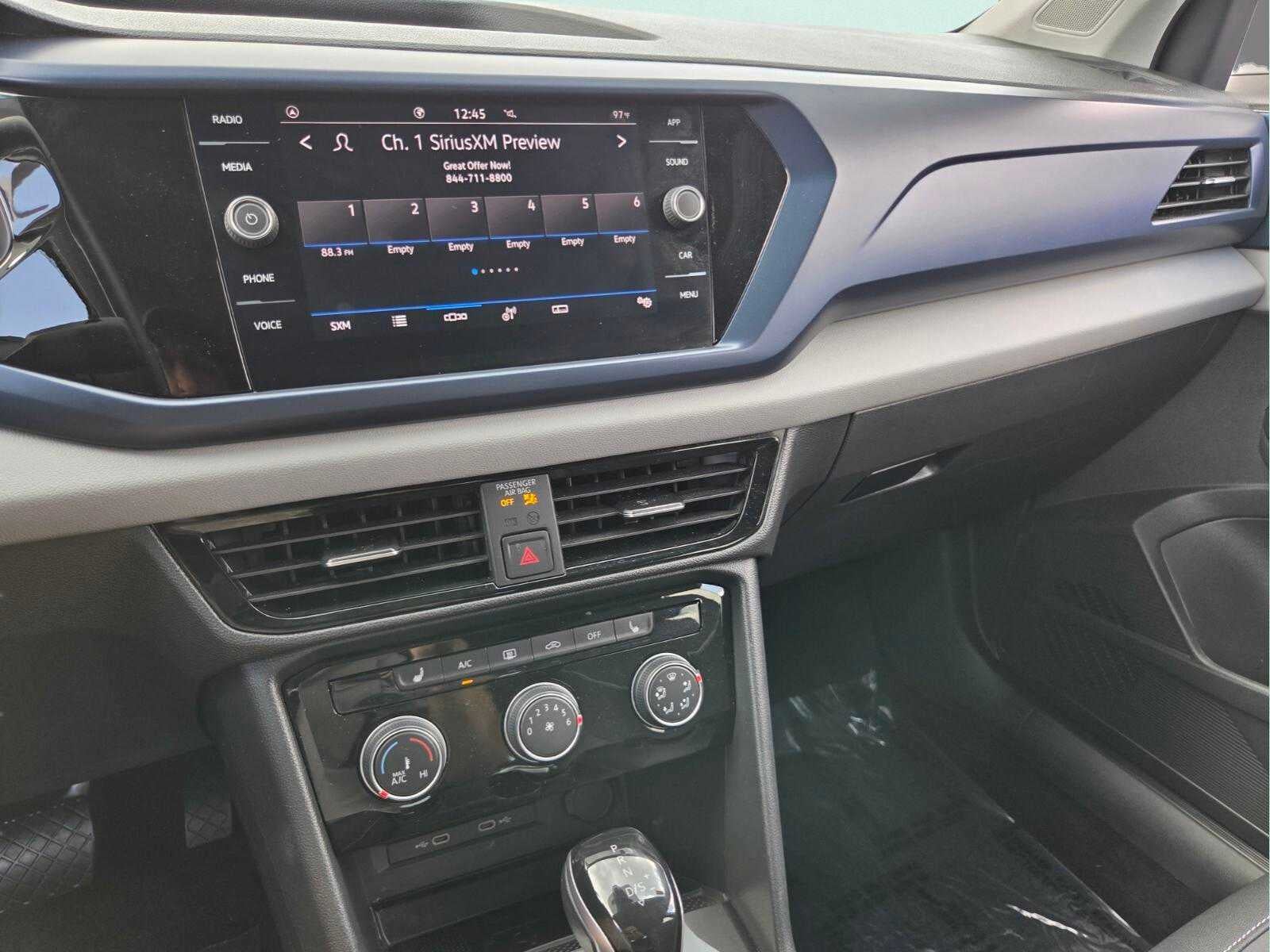 2023 Volkswagen Taos SE