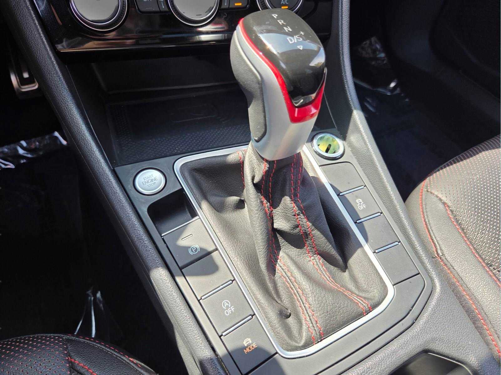 2024 Volkswagen Jetta GLI Autobahn