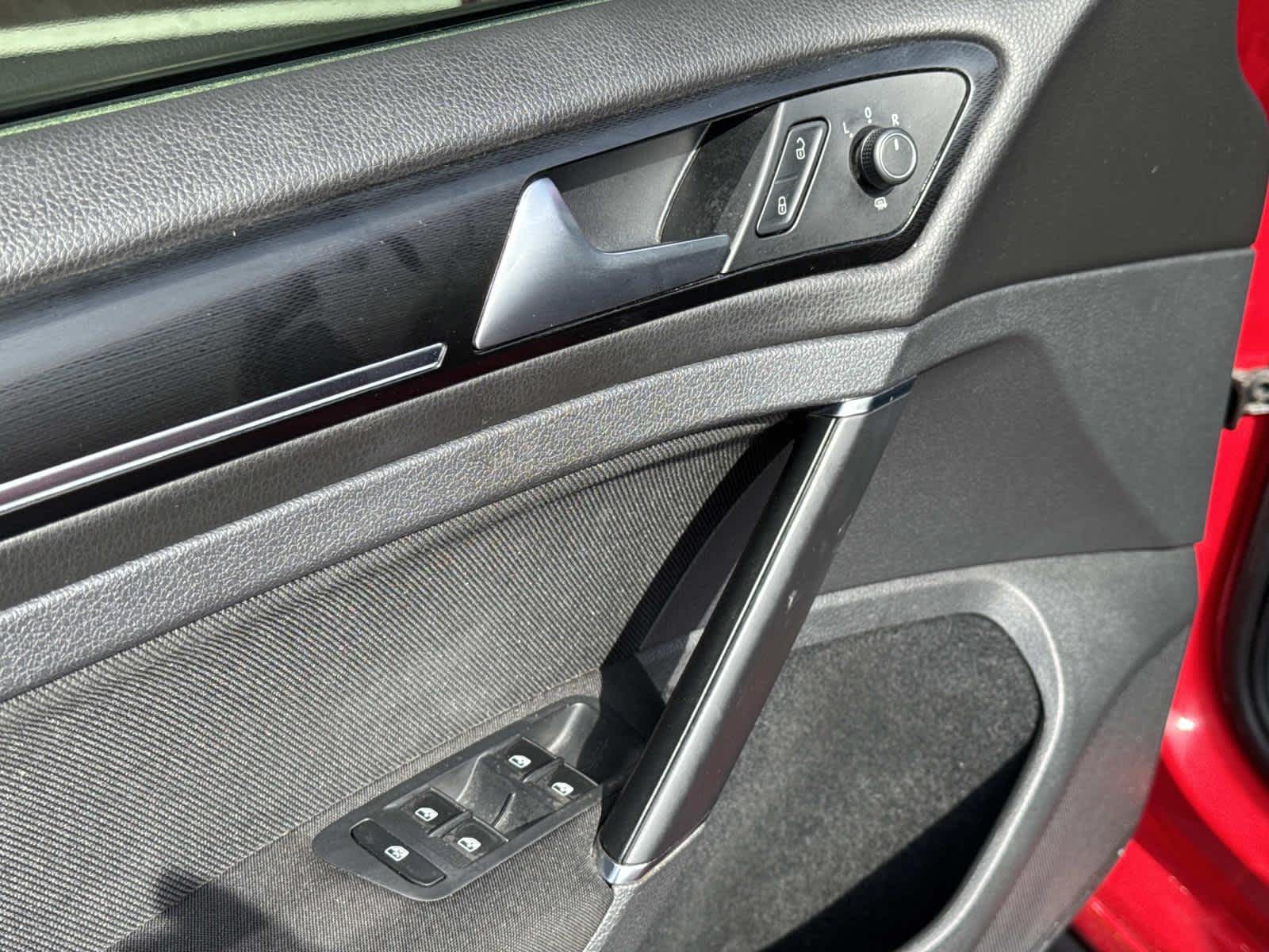 2017 Volkswagen Golf GTI Sport