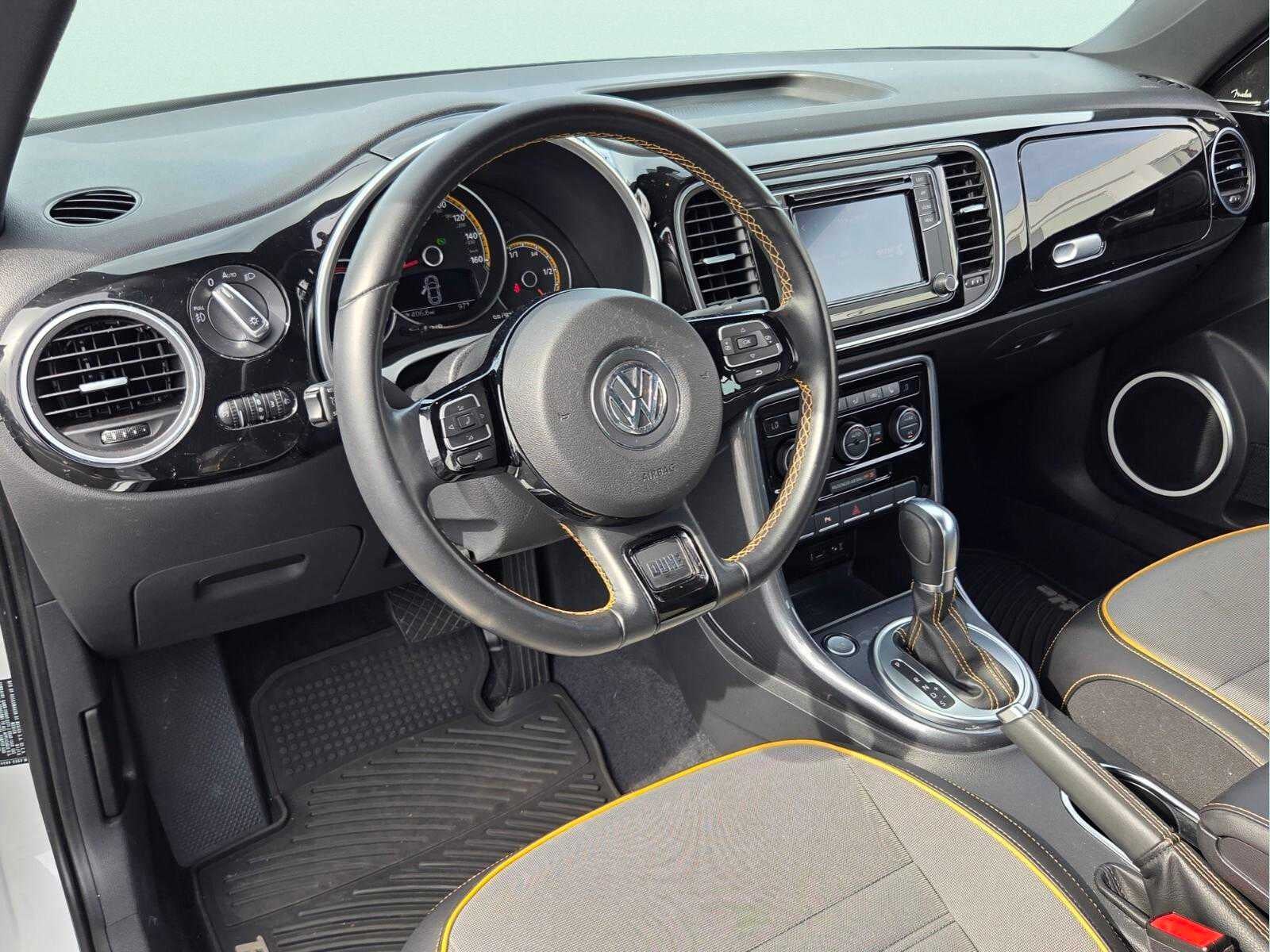2018 Volkswagen Beetle Convertible Dune