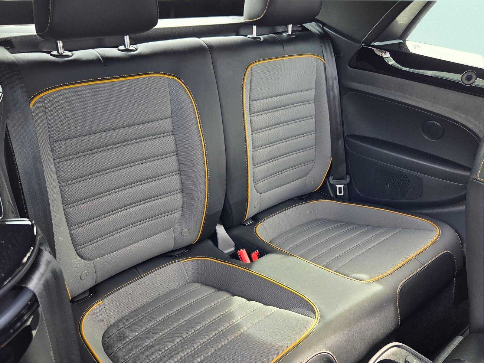 2018 Volkswagen Beetle Convertible Dune