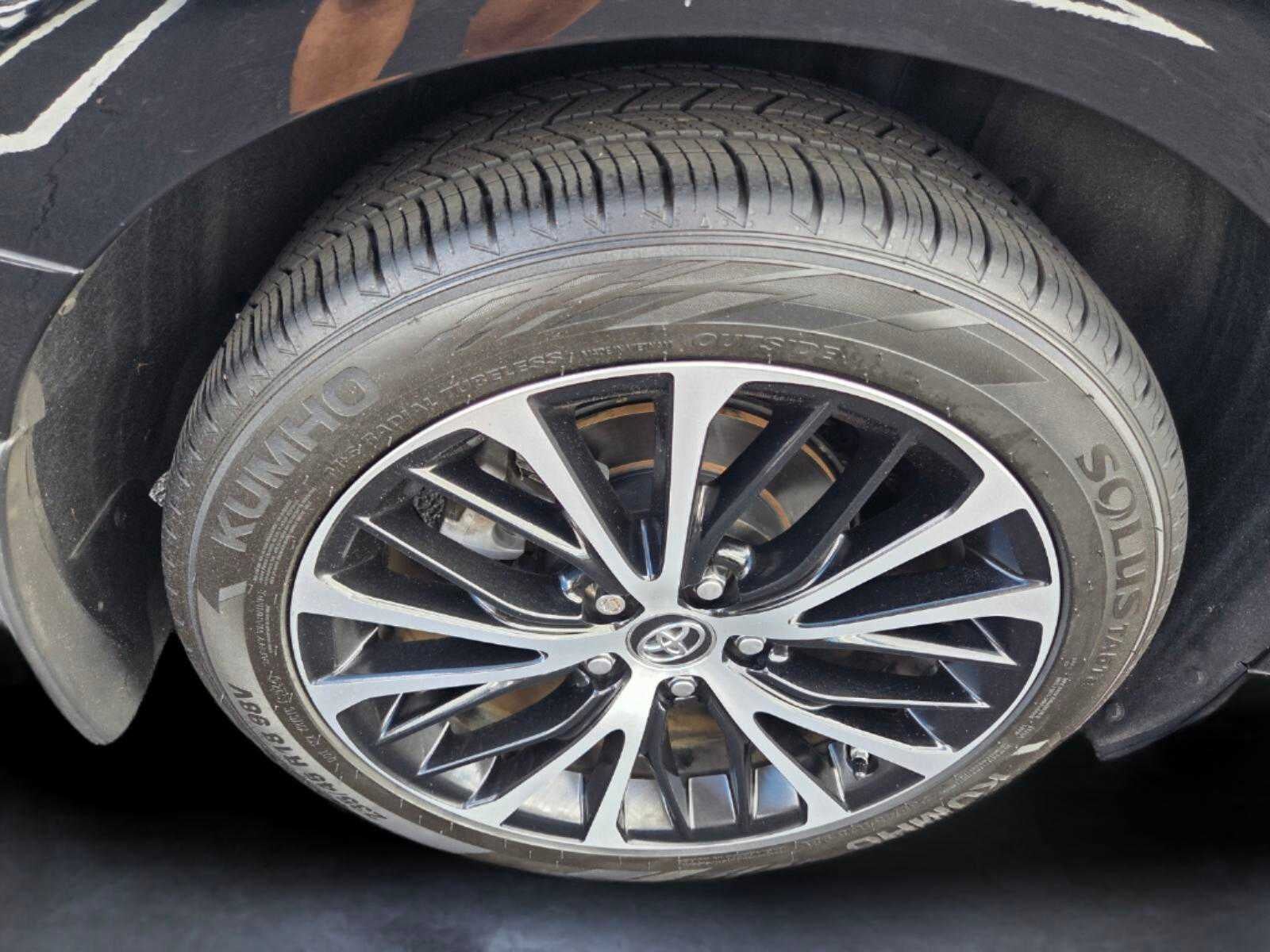 2019 Toyota Camry SE
