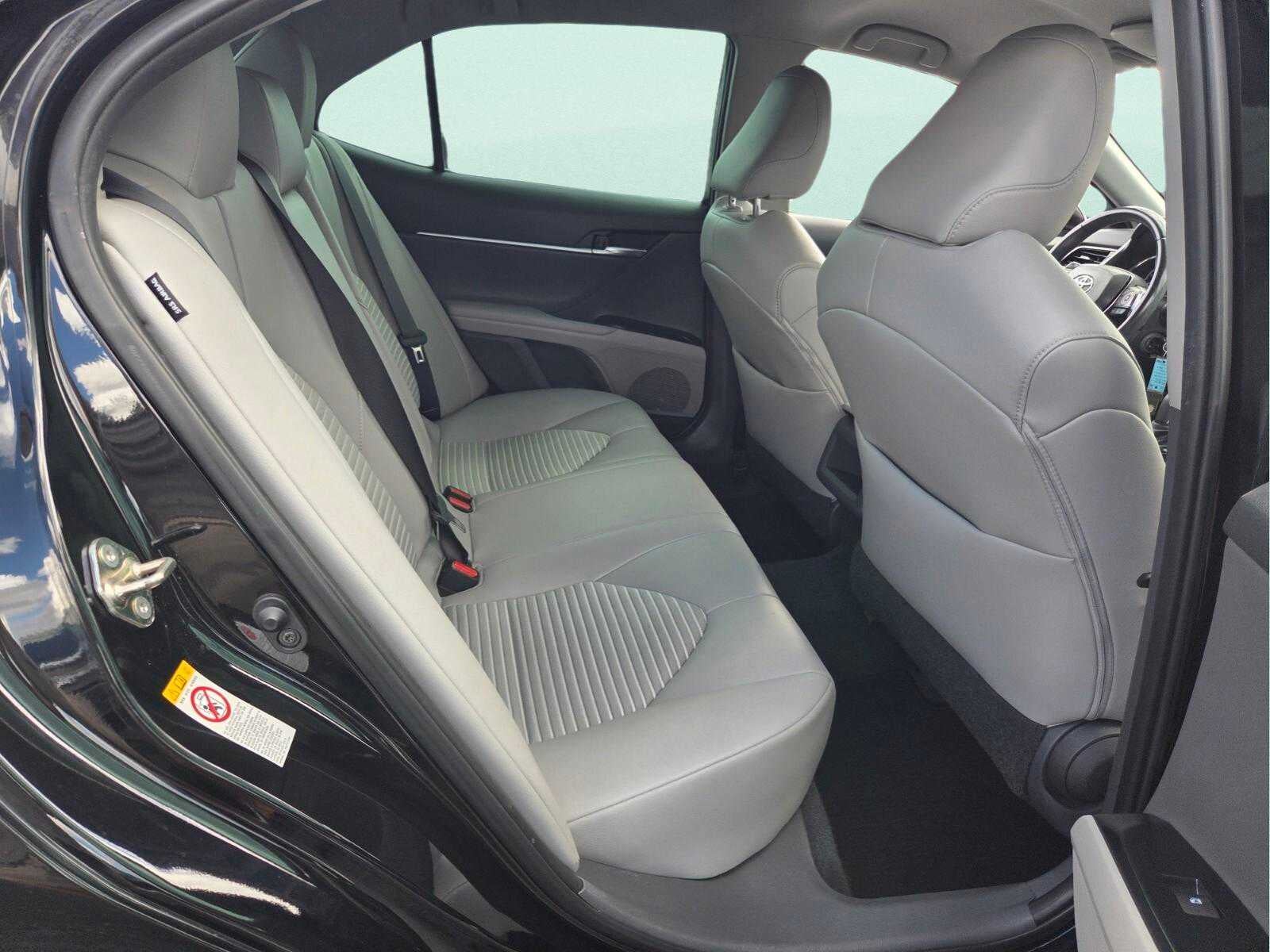 2019 Toyota Camry SE
