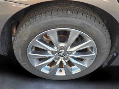 2016 Toyota Camry XLE