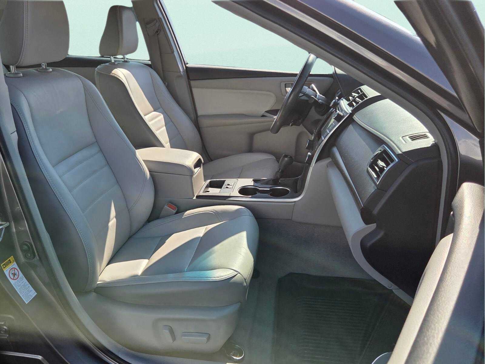2016 Toyota Camry XLE