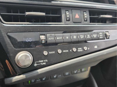 2025 Lexus ES 350 Ultra Luxury