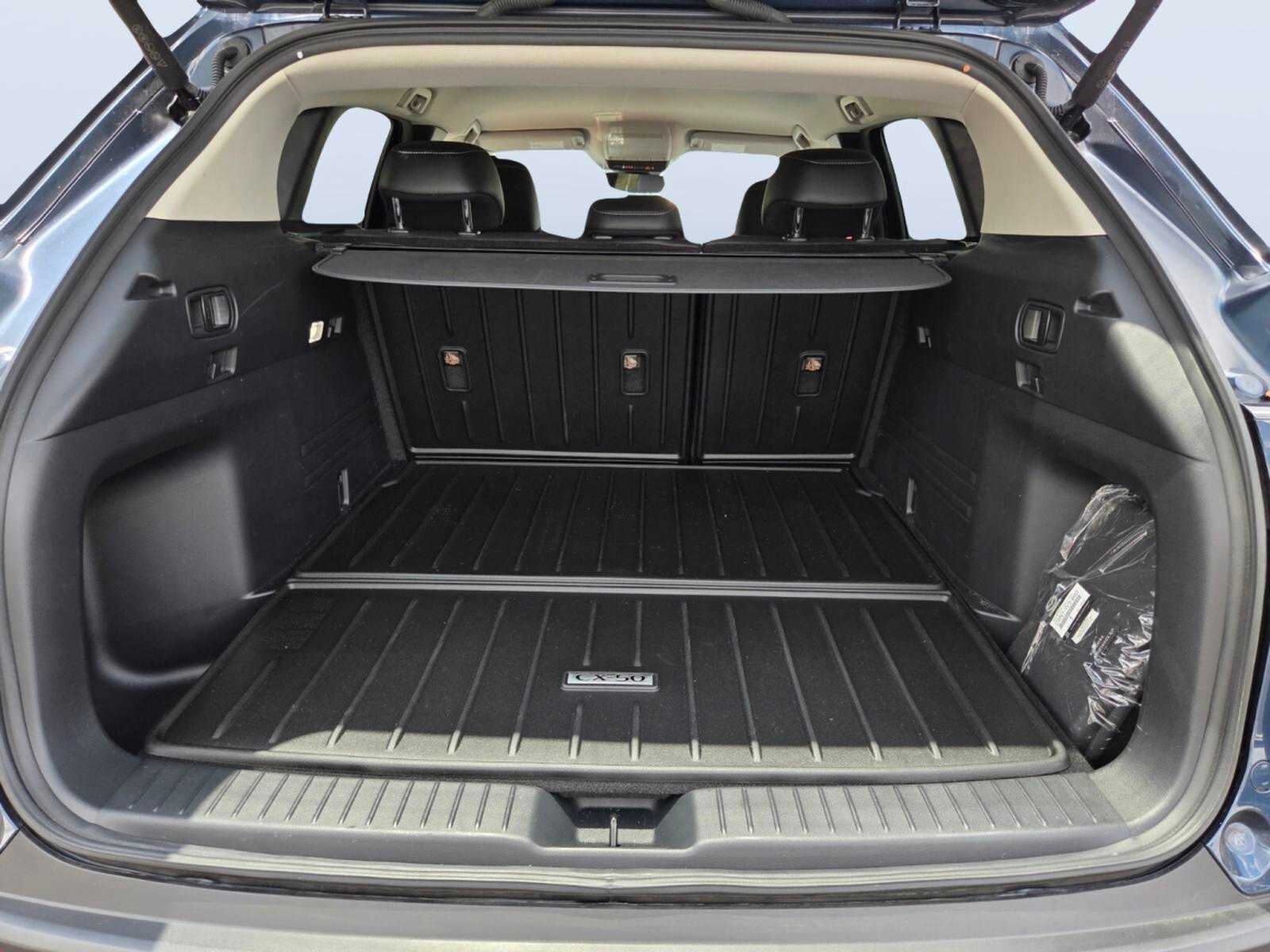 2025 Mazda Mazda CX-50 2.5 S Preferred Package