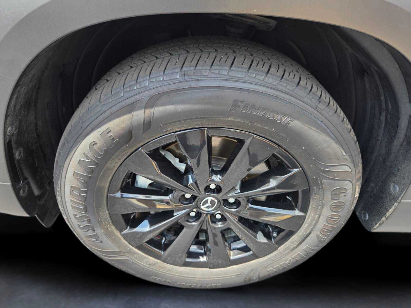 2025 Mazda Mazda CX-50 2.5 S Preferred Package