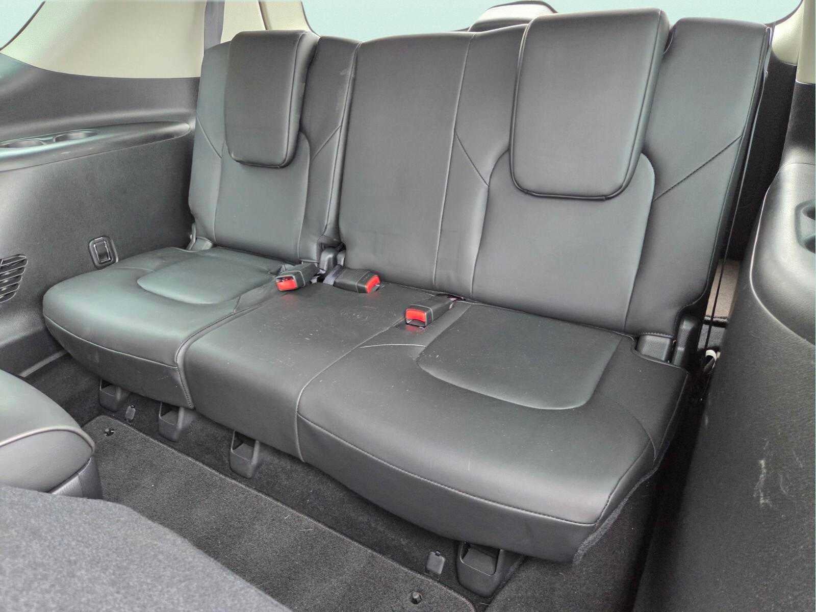 2023 INFINITI QX80 LUXE