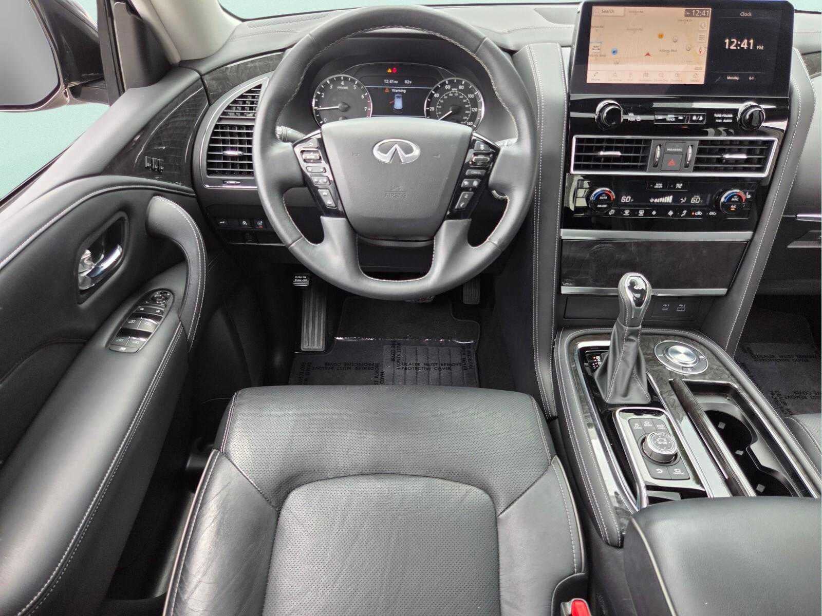 2023 INFINITI QX80 LUXE