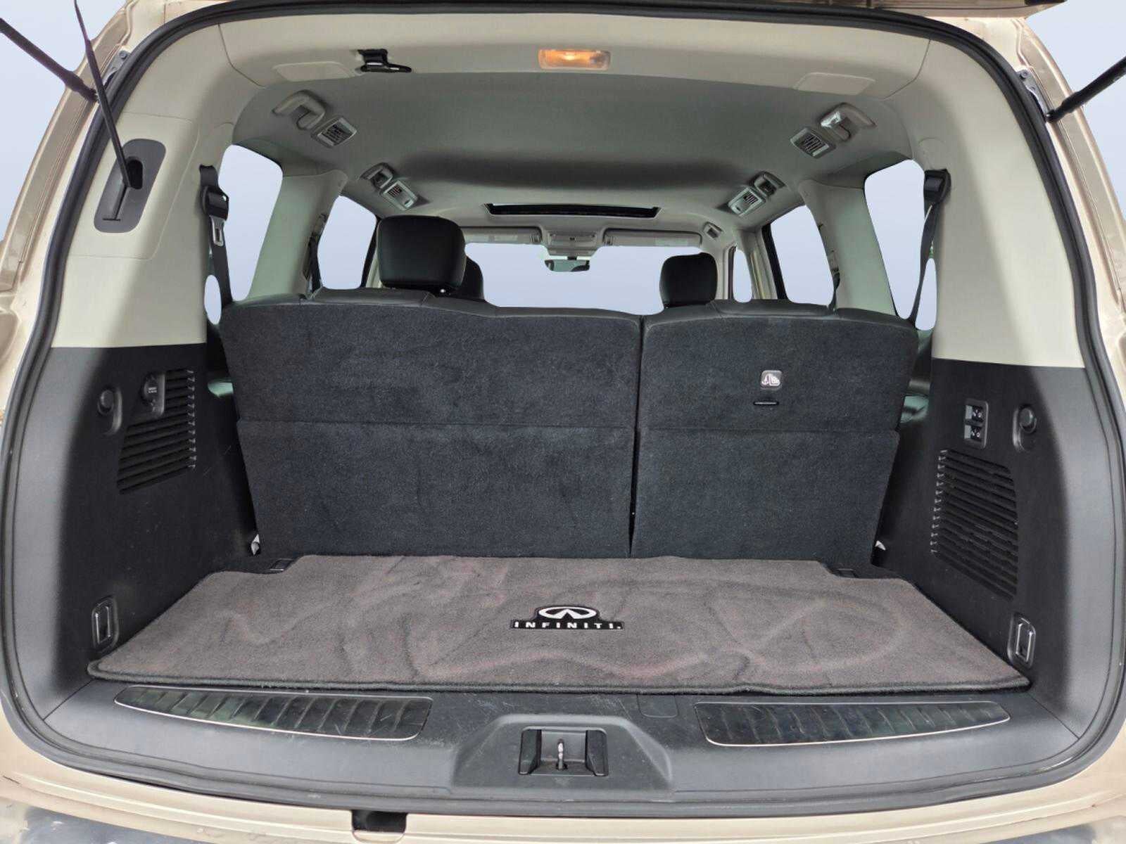2023 INFINITI QX80 LUXE