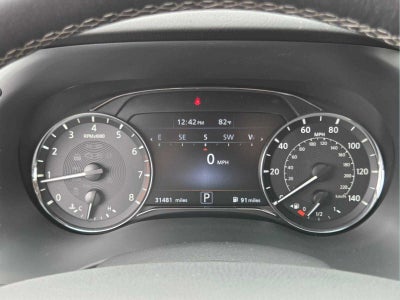 2023 INFINITI QX80 LUXE