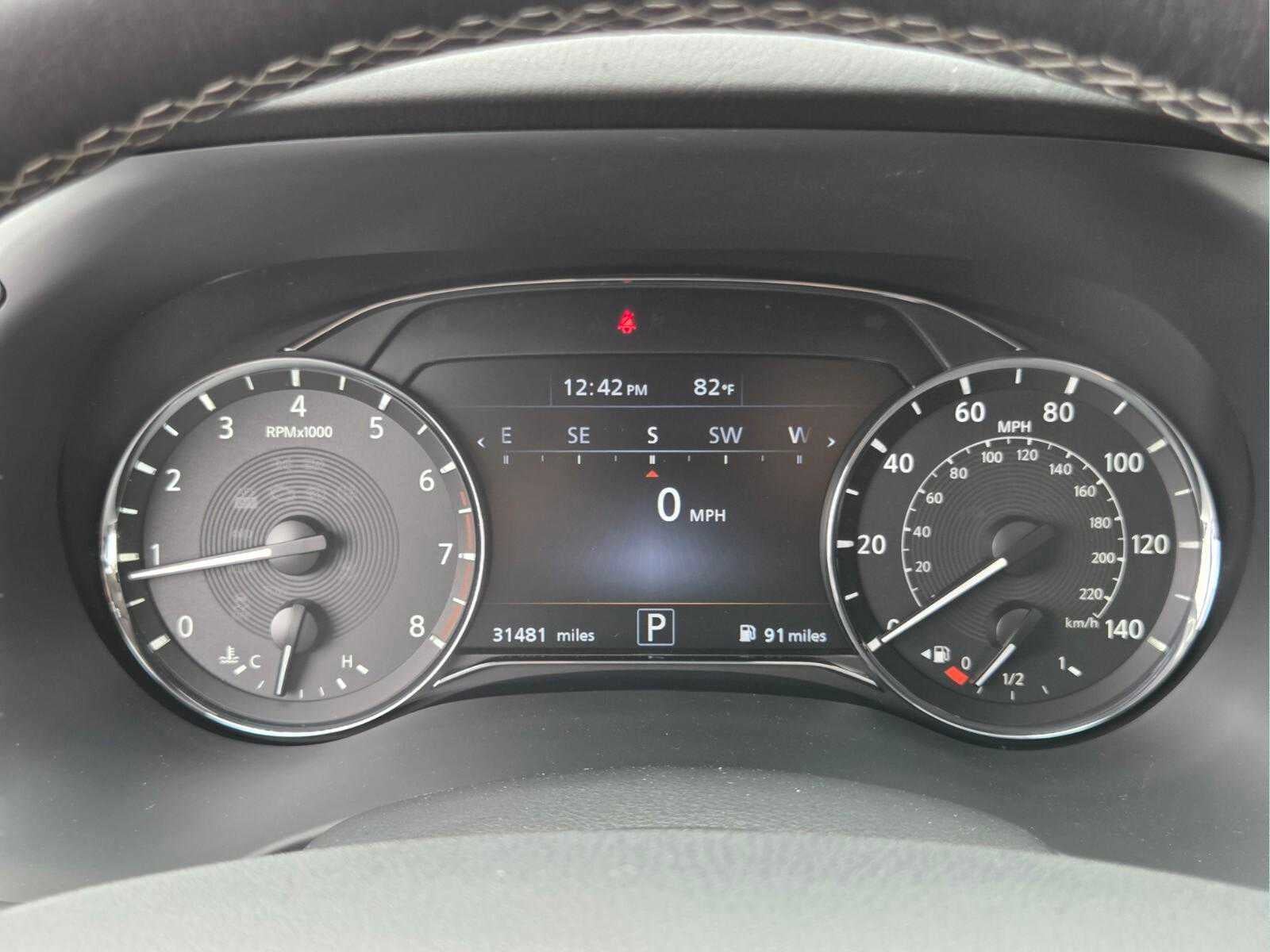 2023 INFINITI QX80 LUXE