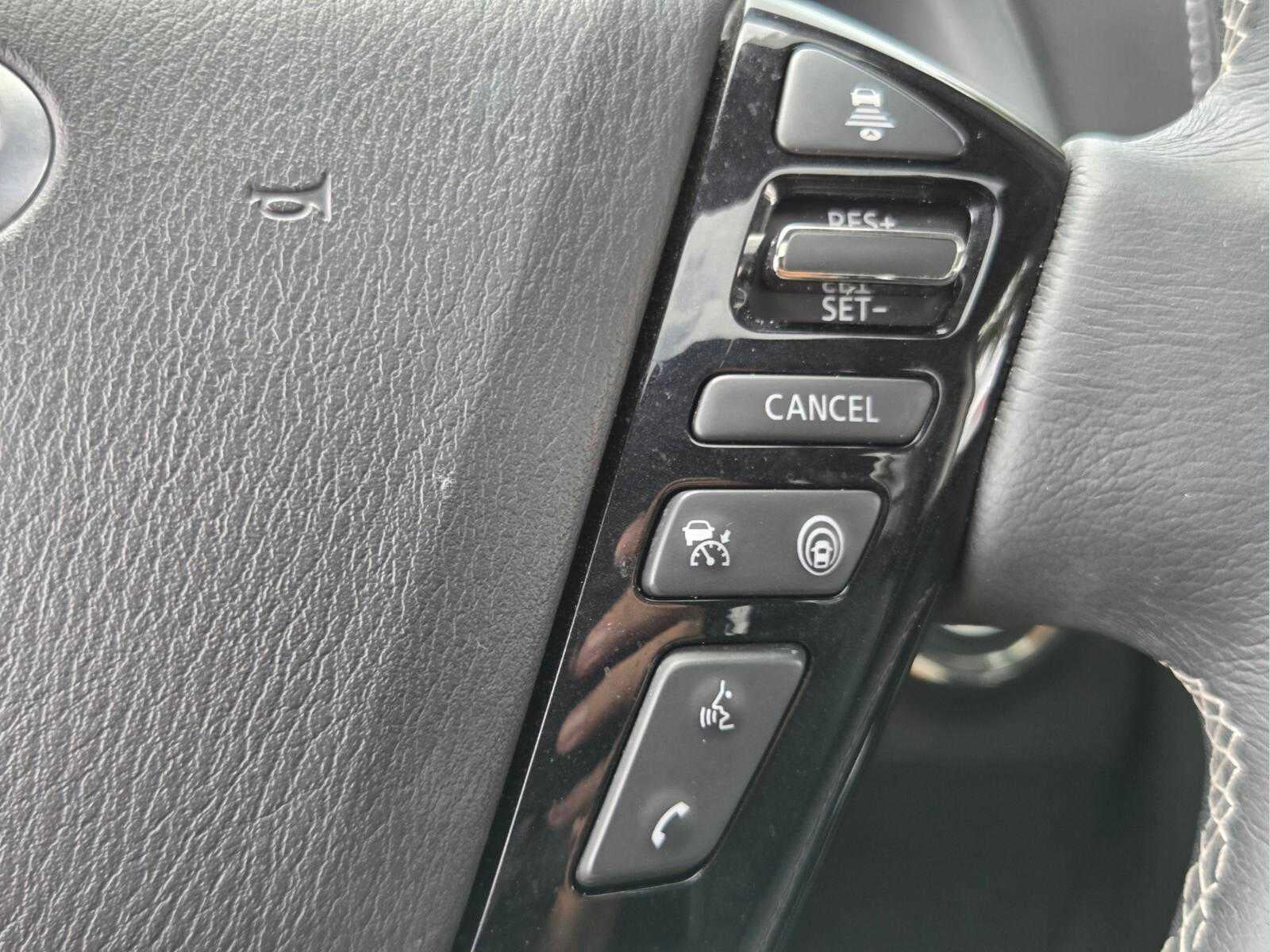 2023 INFINITI QX80 LUXE