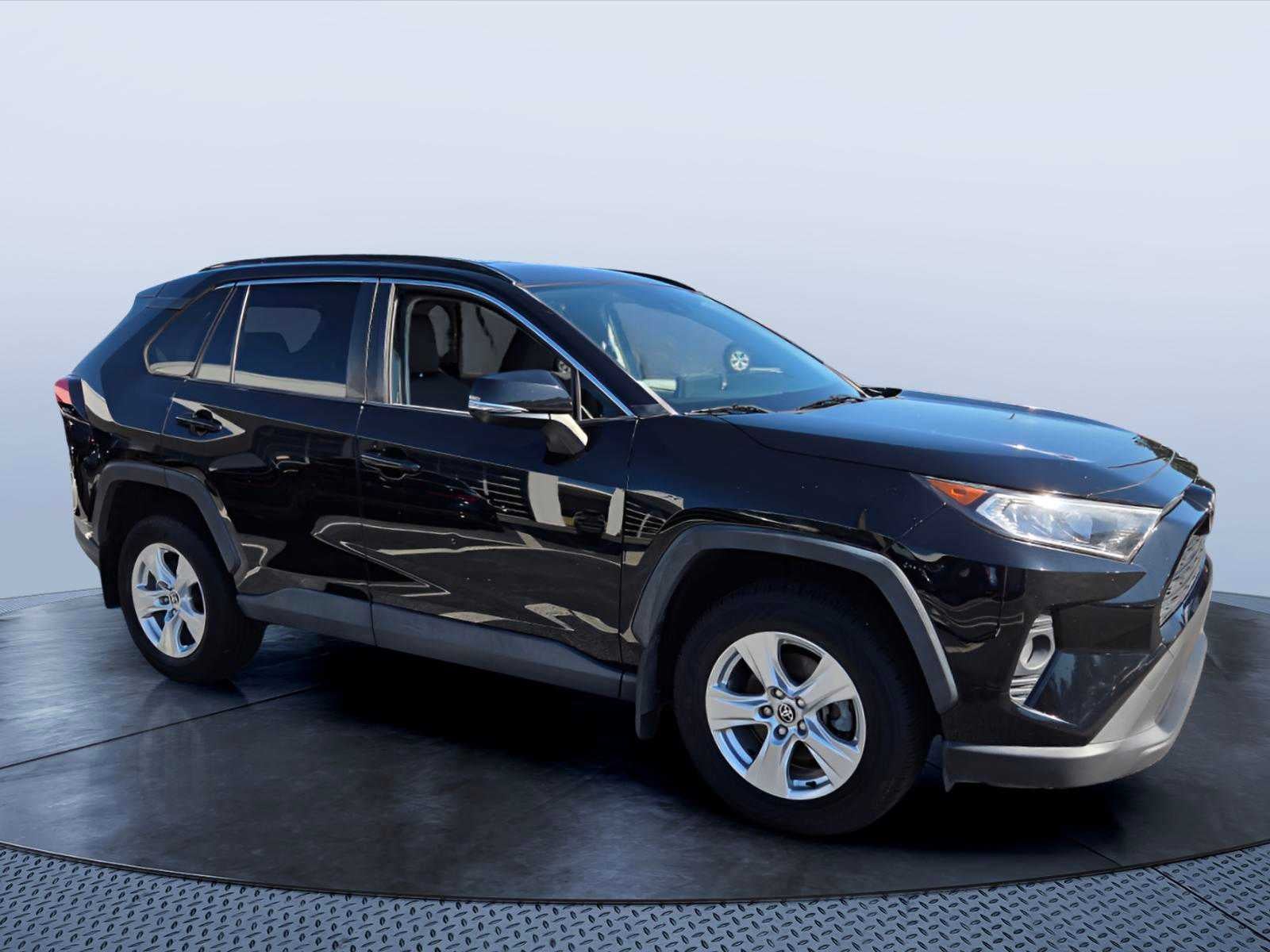 2020 Toyota RAV4 XLE