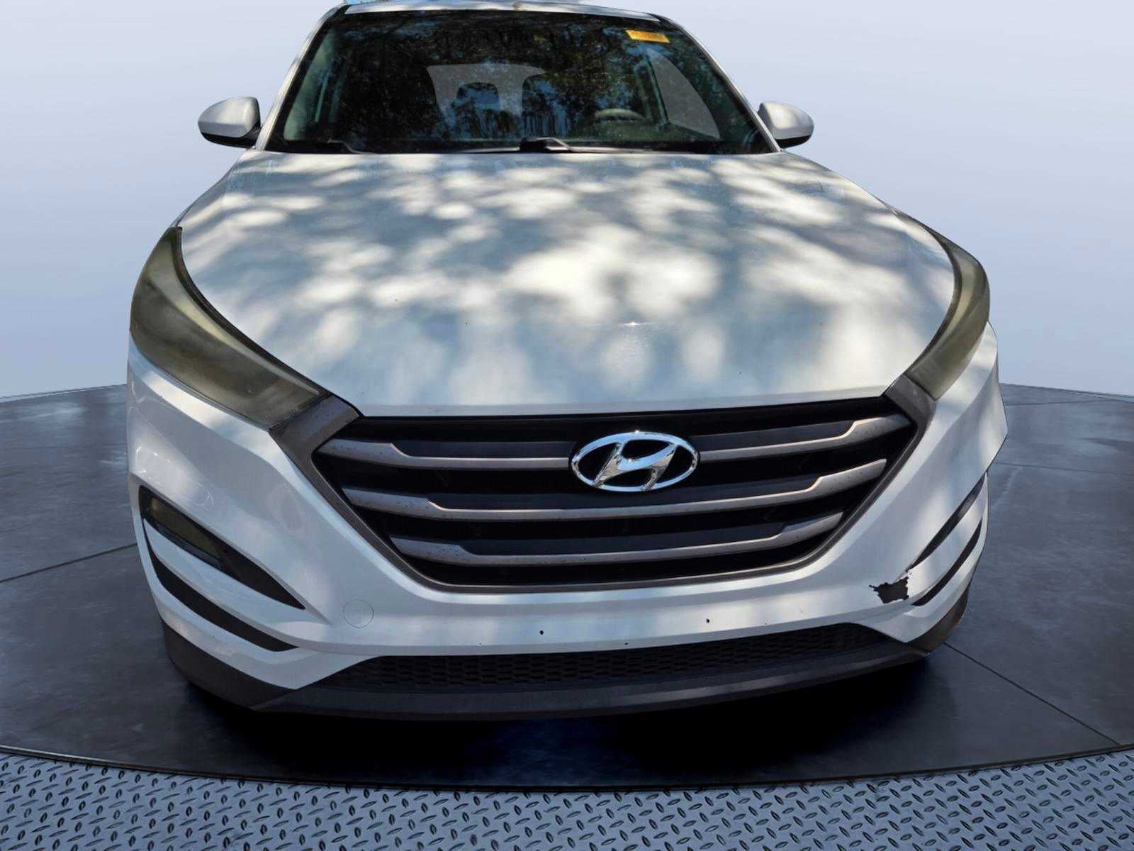 2016 Hyundai Tucson SE
