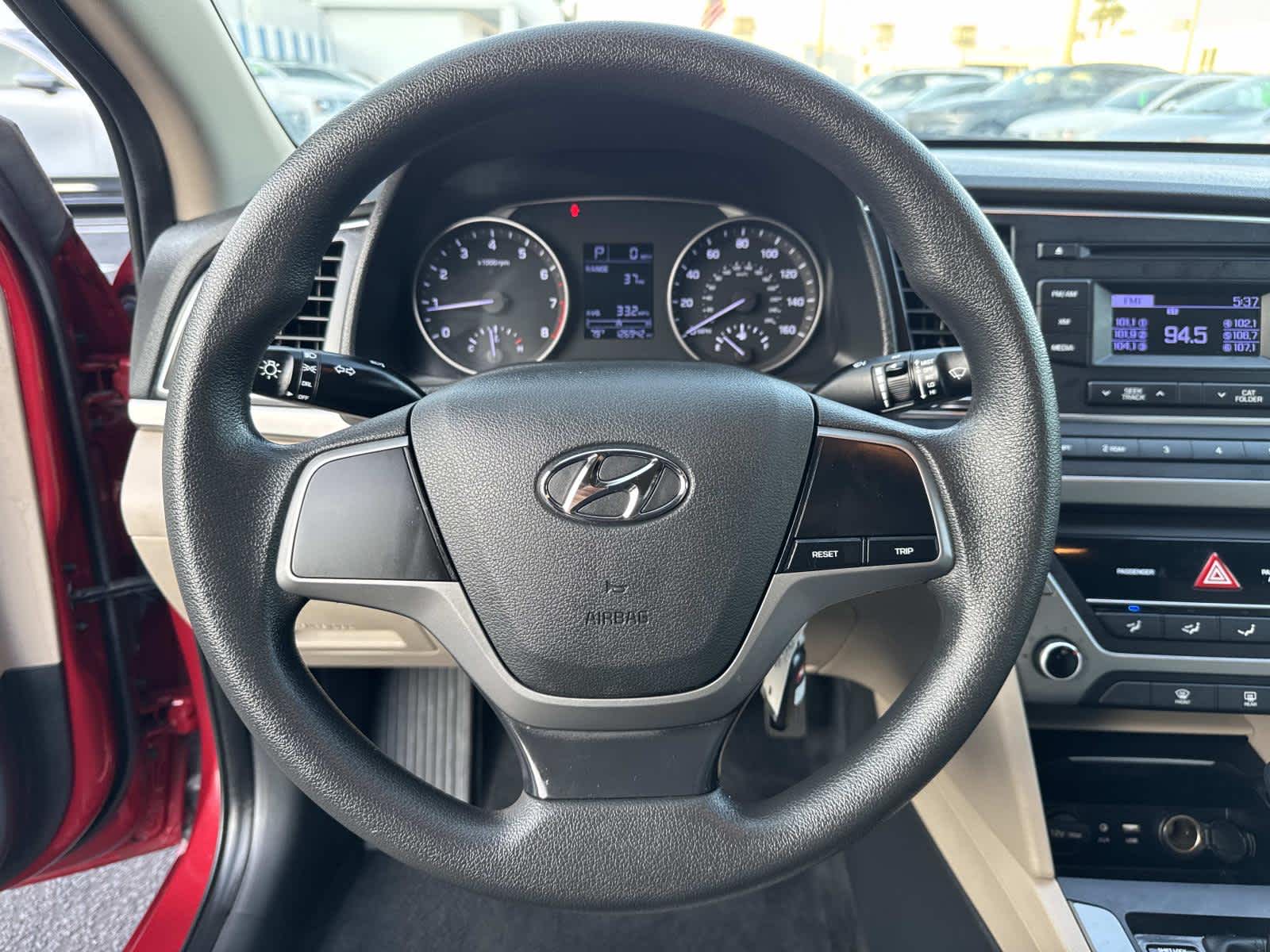 2017 Hyundai Elantra SE