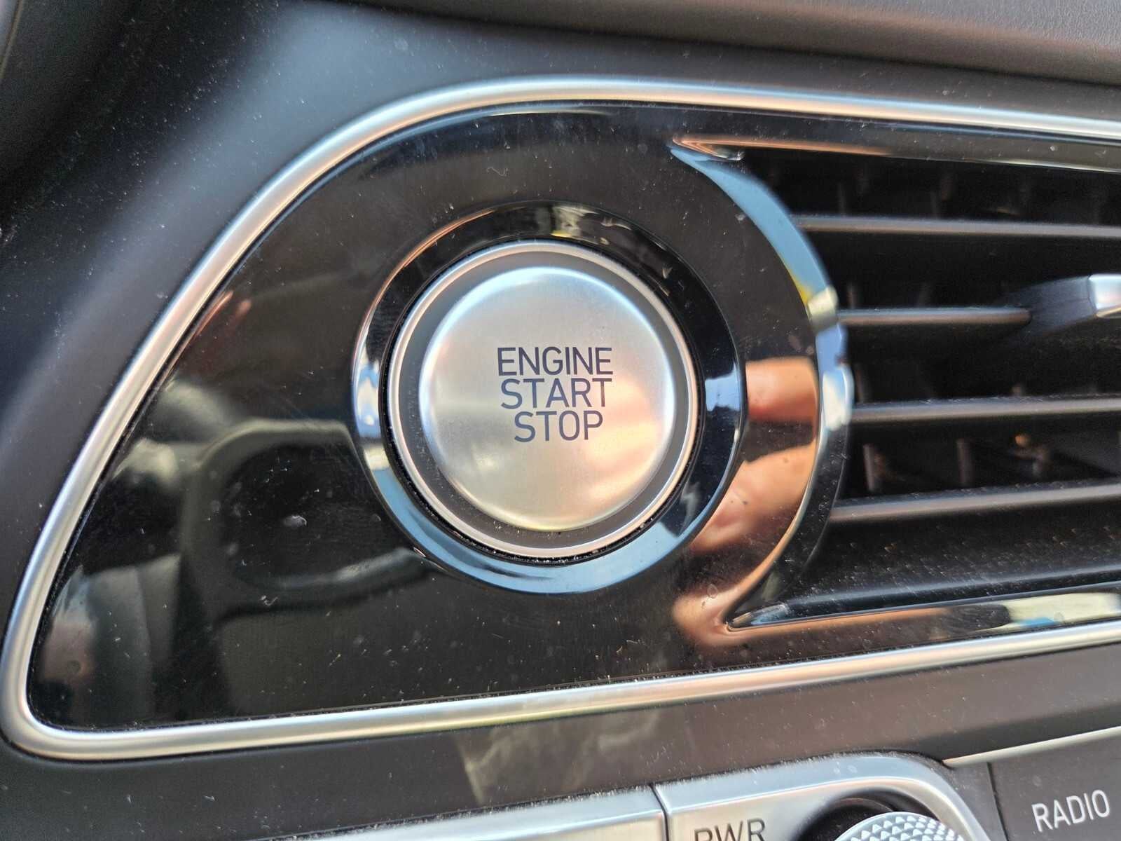 2021 Genesis G70 2.0T