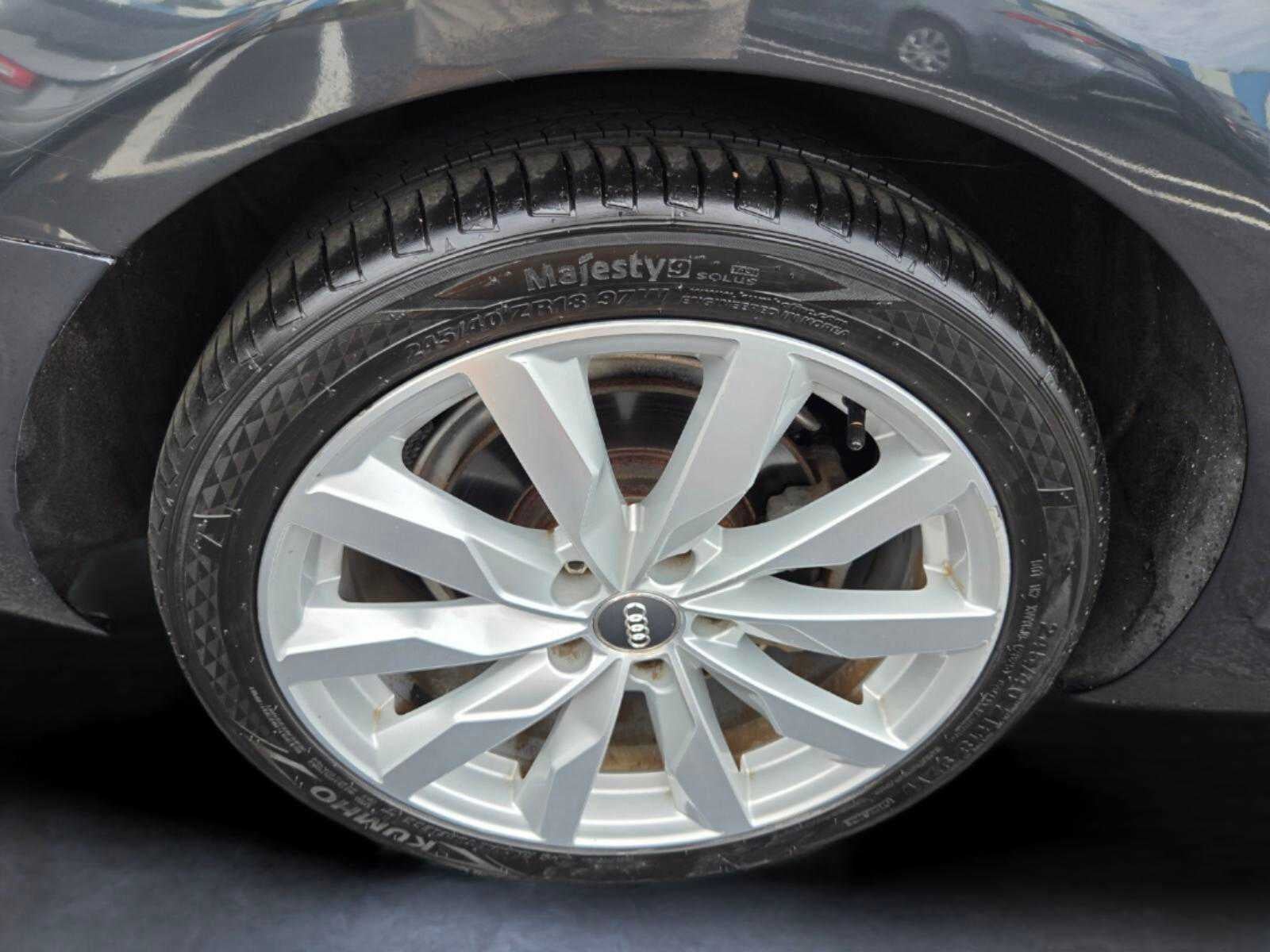 2017 Audi A4 ultra Premium