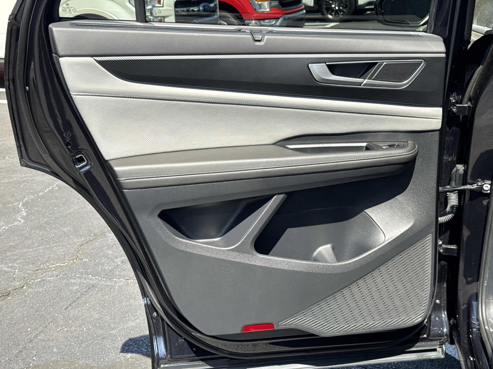 2025 Volkswagen Atlas Cross Sport 2.0T SEL R-Line Black