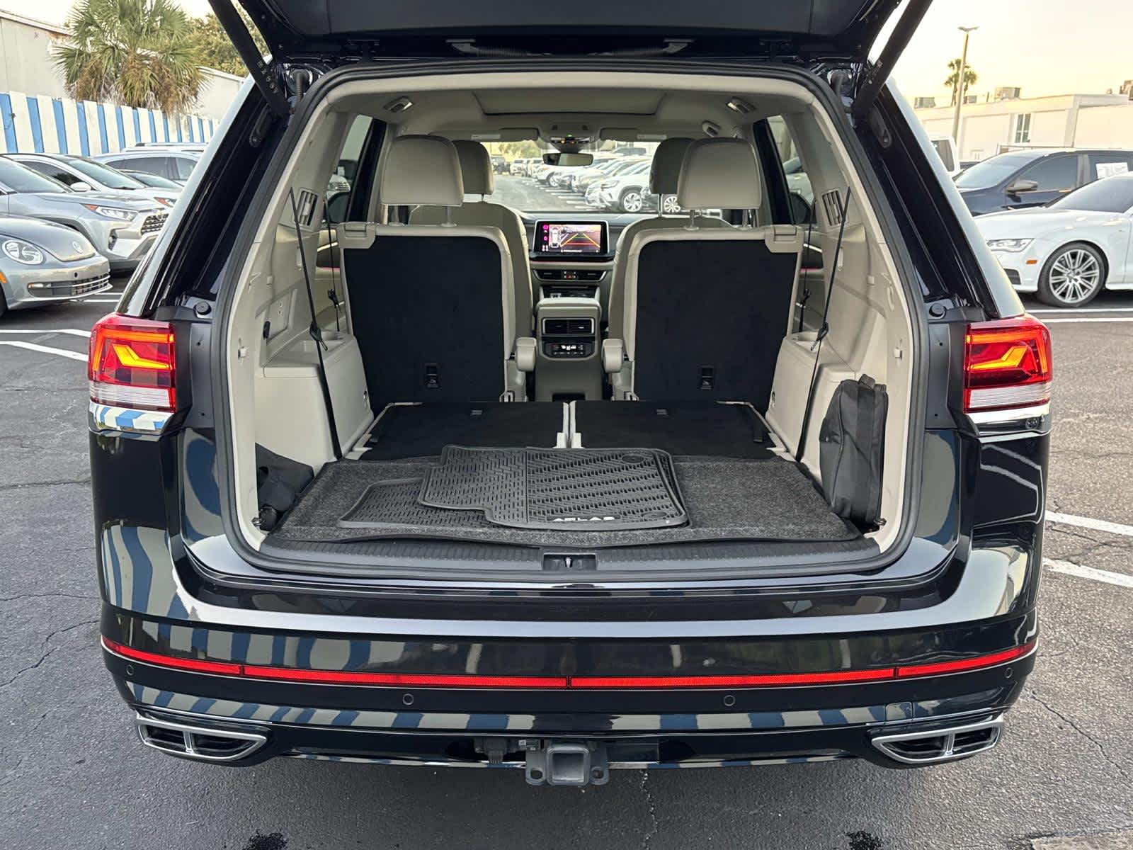 2024 Volkswagen Atlas 2.0T SEL Premium R-Line