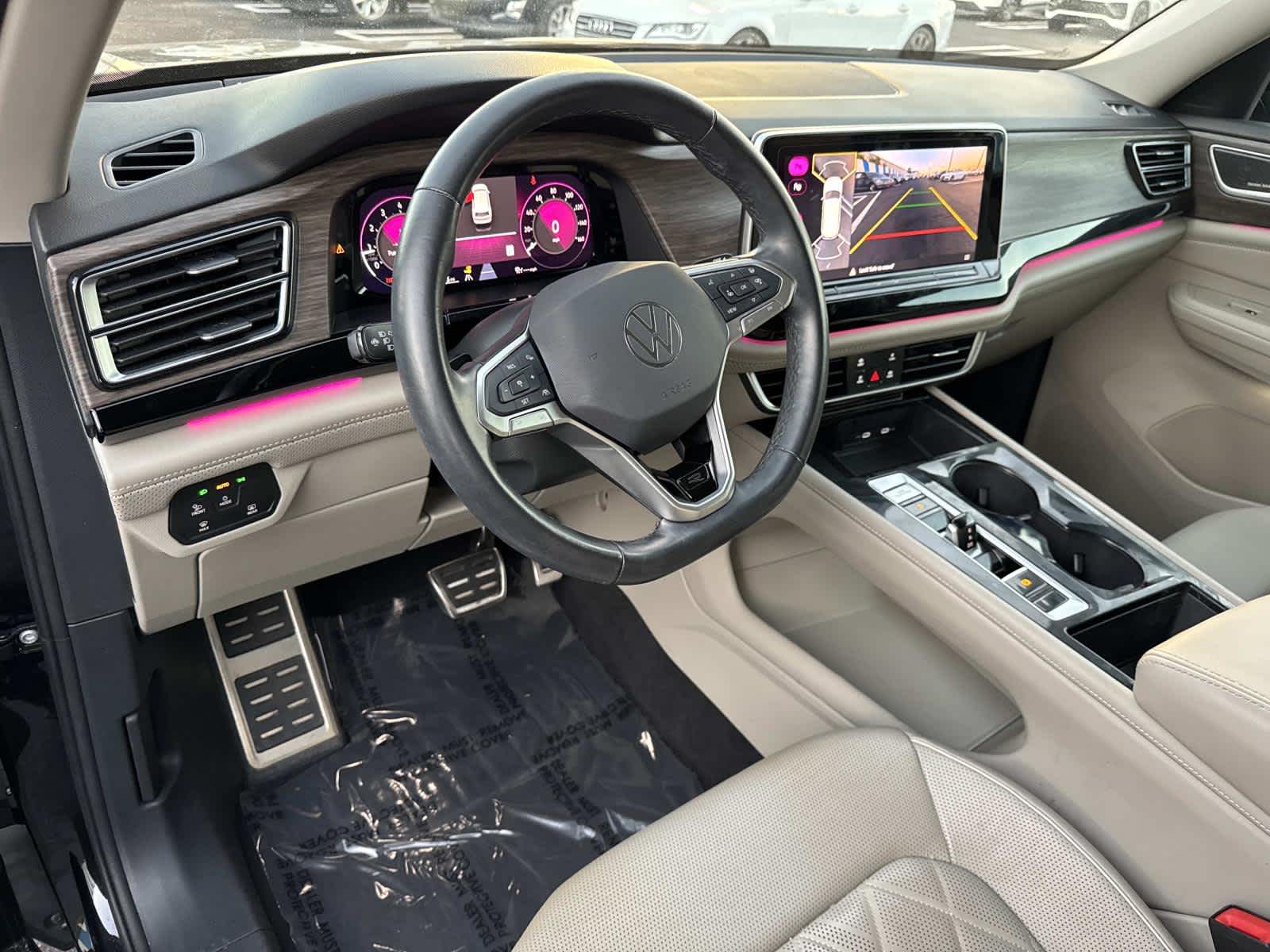 2024 Volkswagen Atlas 2.0T SEL Premium R-Line