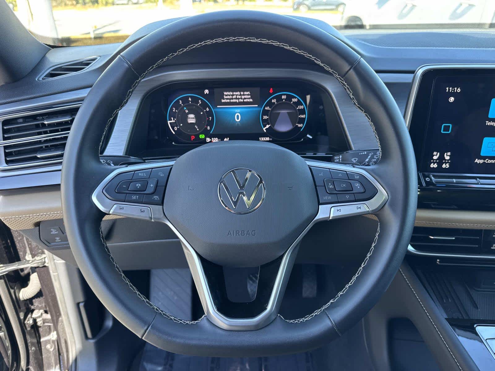 2025 Volkswagen Atlas Cross Sport 2.0T SE w/Technology