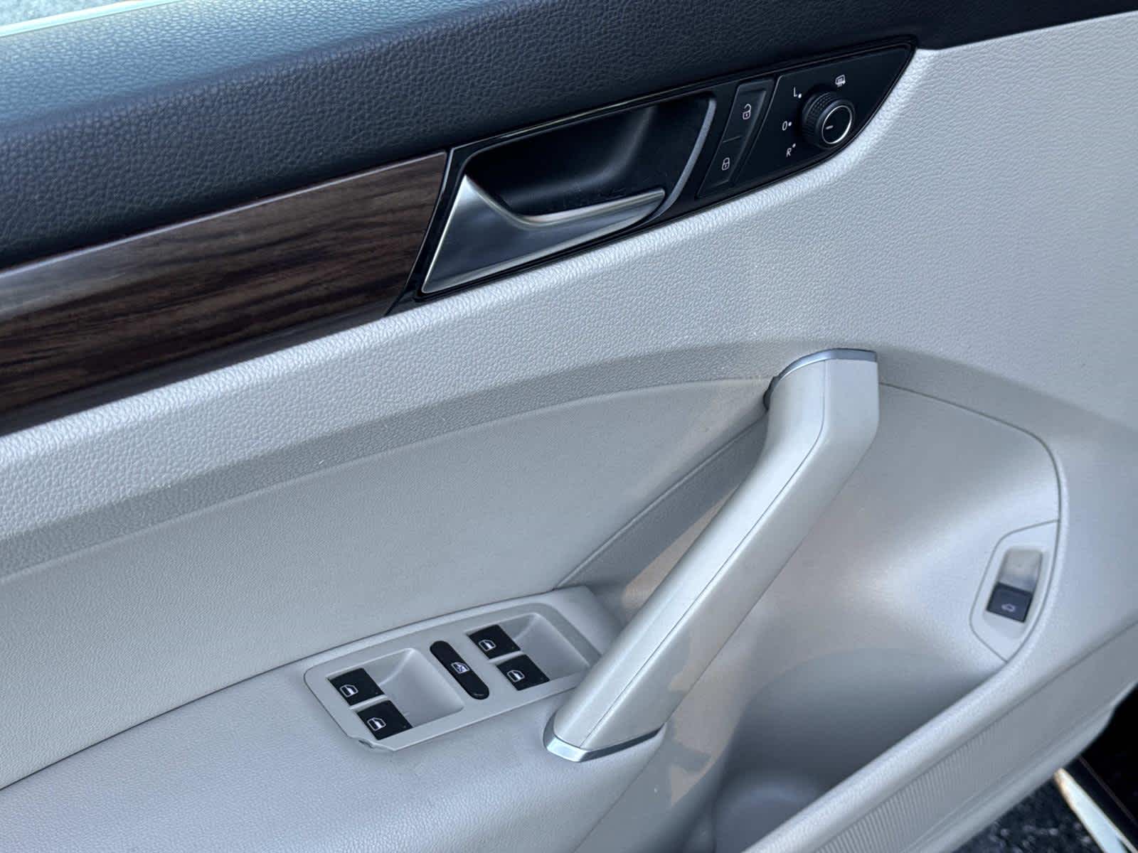 2020 Volkswagen Passat 2.0T SEL