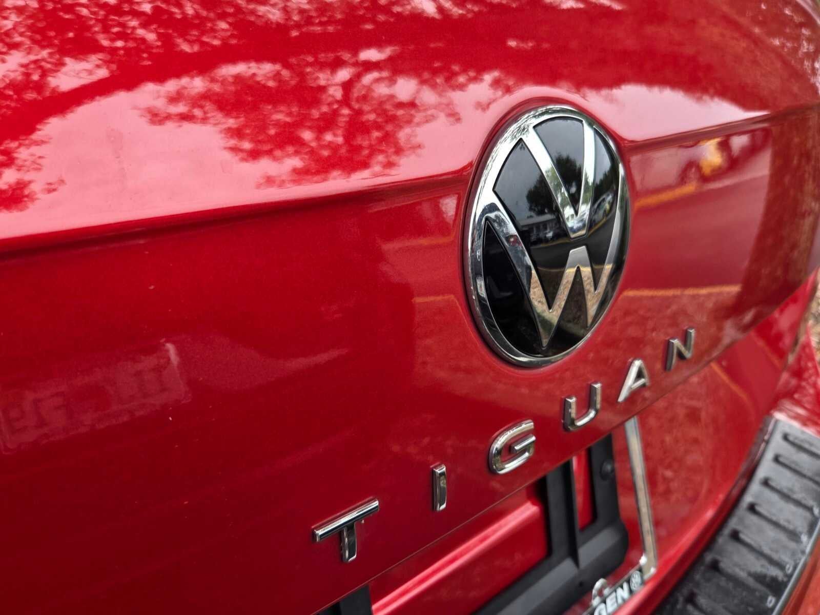 2024 Volkswagen Tiguan SEL R-Line