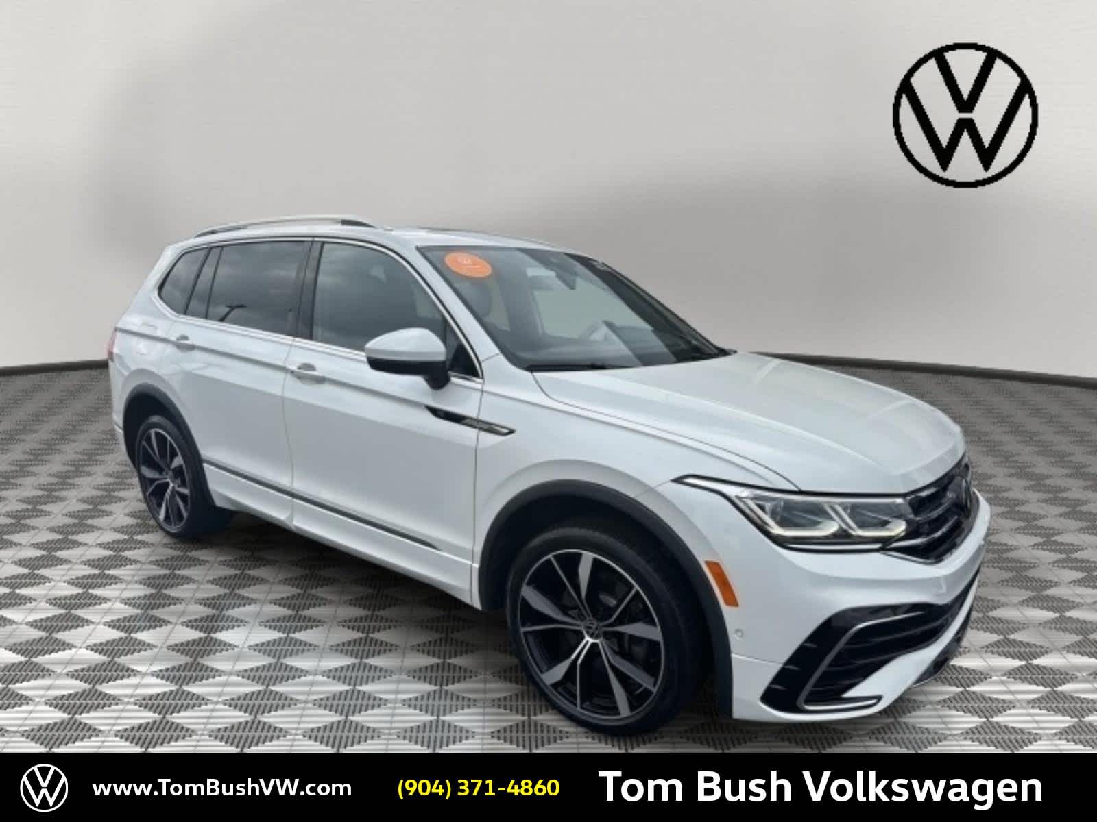 2023 Volkswagen Tiguan SEL R-Line