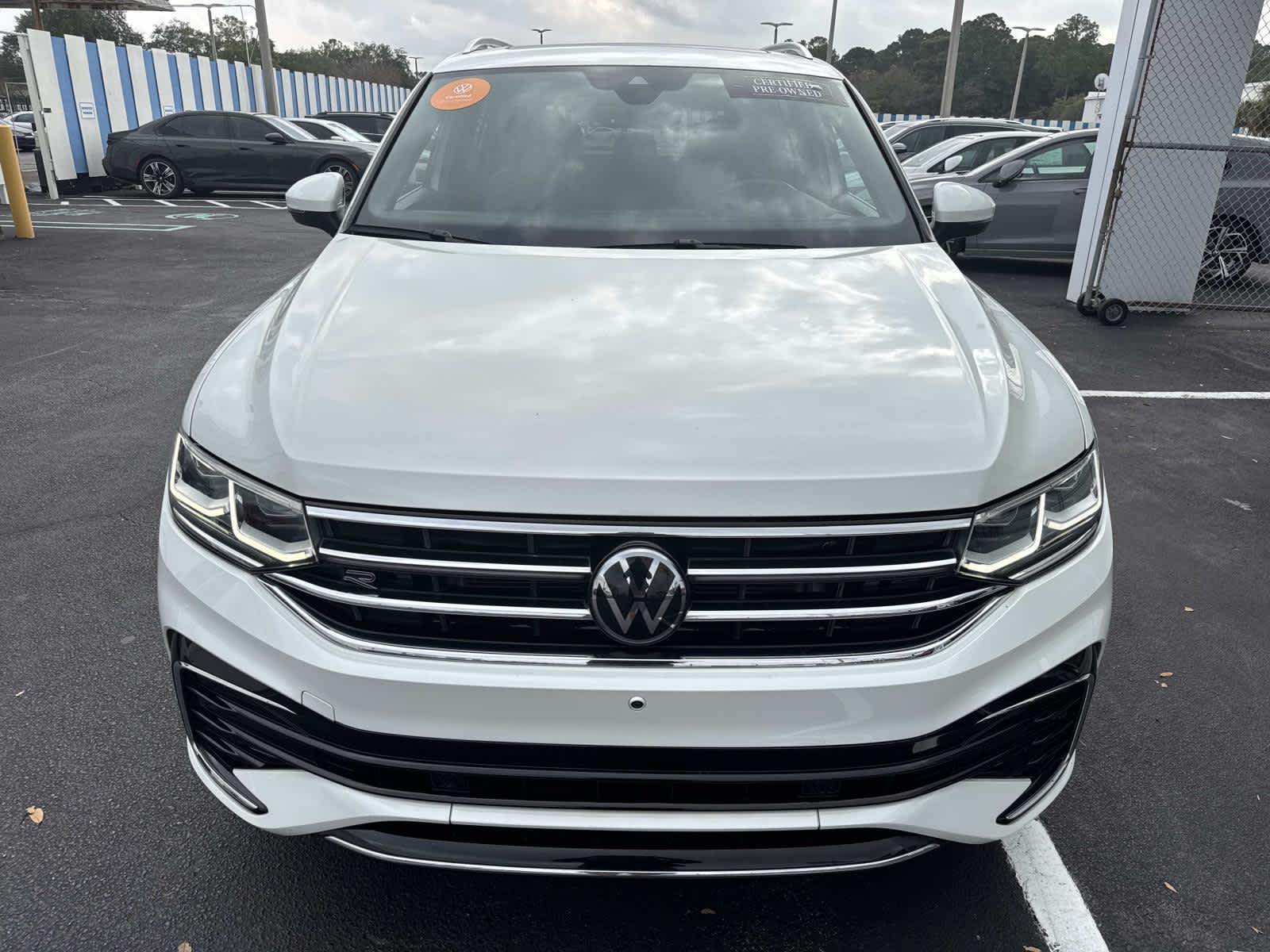 2023 Volkswagen Tiguan SEL R-Line