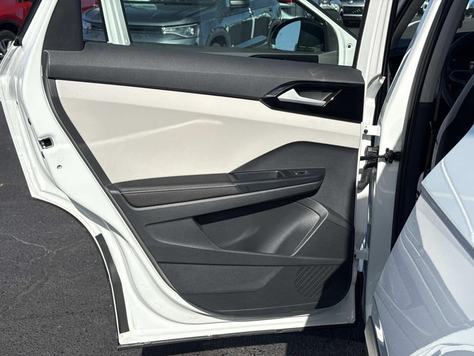 2025 Volkswagen Taos S