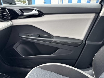 2025 Volkswagen Taos S