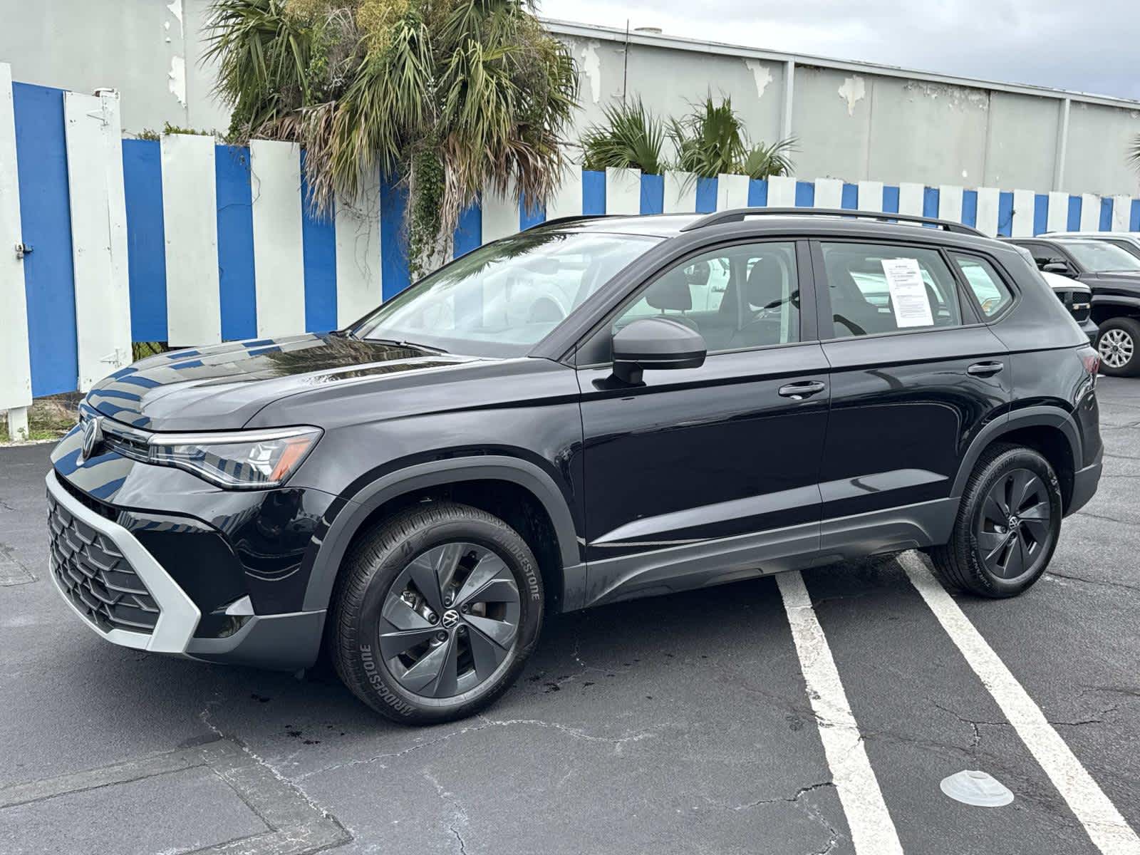 2025 Volkswagen Taos S