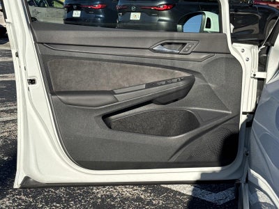 2024 Volkswagen Golf GTI SE