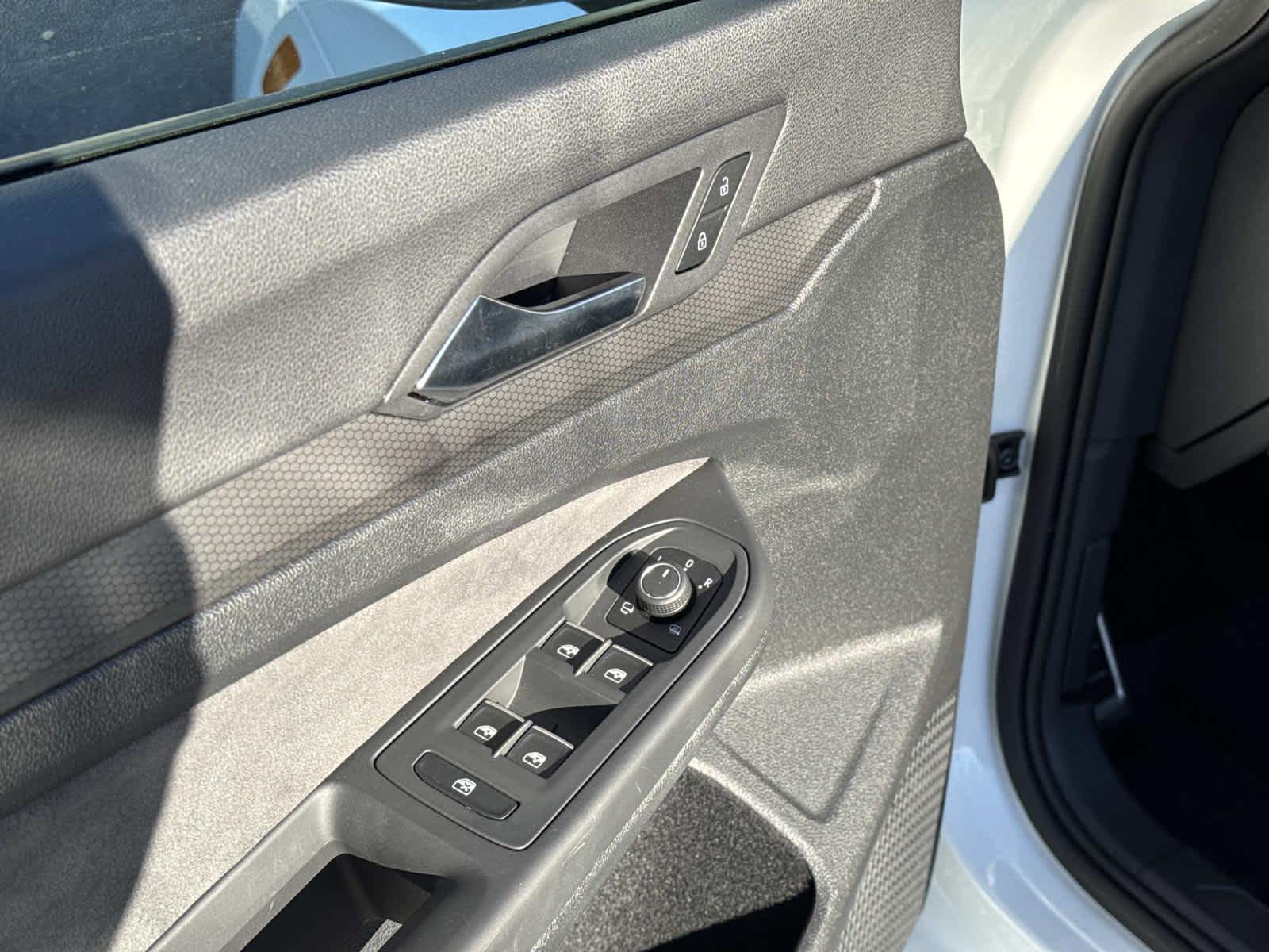 2024 Volkswagen Golf GTI SE