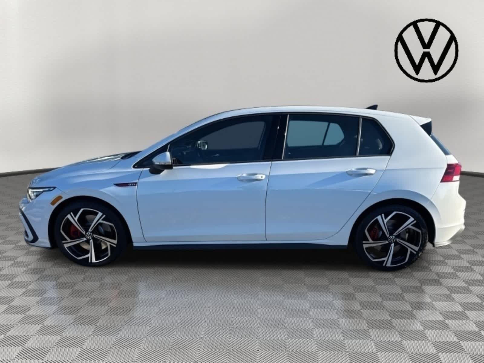 2024 Volkswagen Golf GTI SE