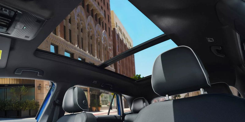 2026 Volkswagen Atlas Cross Sport Feature 2