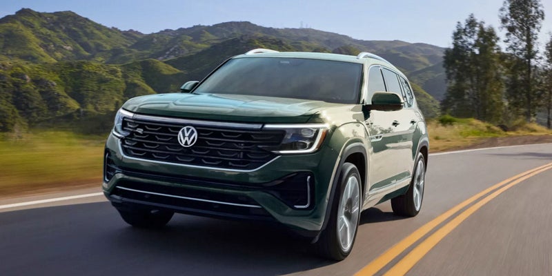 Volkswagen Atlas trim levels in Jacksonville, FL at Tom Bush Volkswagen